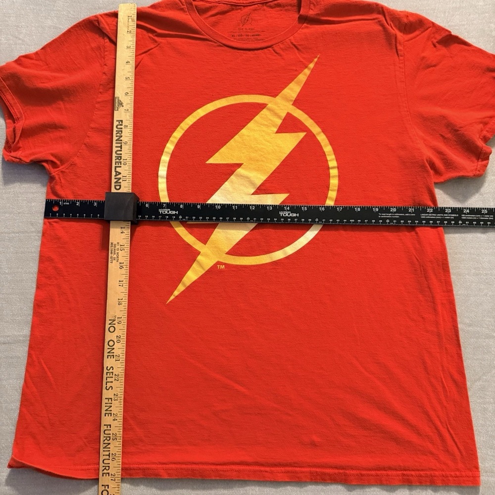 DC Comics The Flash Logo T Shirt Mens XL Red Superhero Graphic Tee Cosplay - Picture 3 of 5